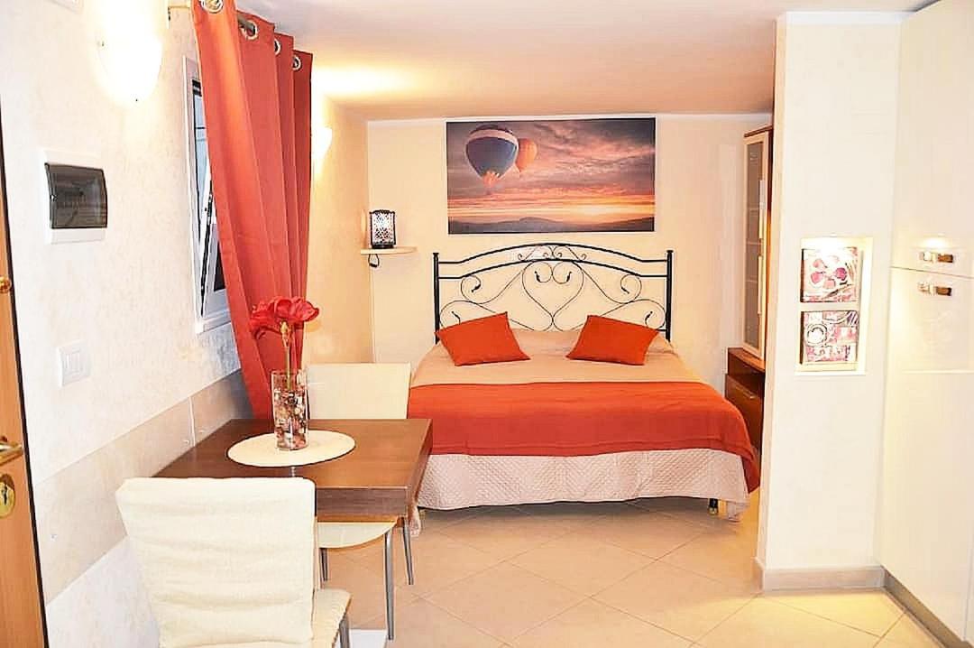 Olimpia House - Central Station Suite Bari Esterno foto