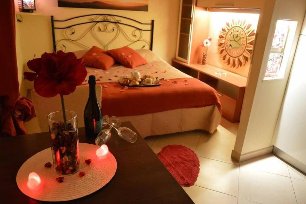 Olimpia House - Central Station Suite Bari Esterno foto