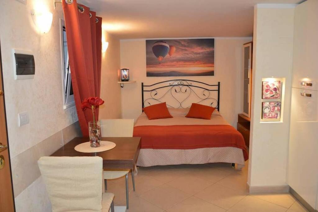 Olimpia House - Central Station Suite Bari Esterno foto