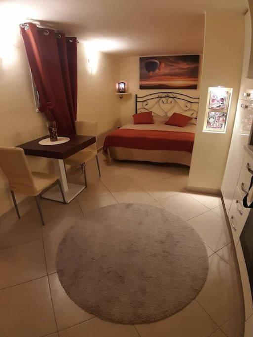 Olimpia House - Central Station Suite Bari Esterno foto